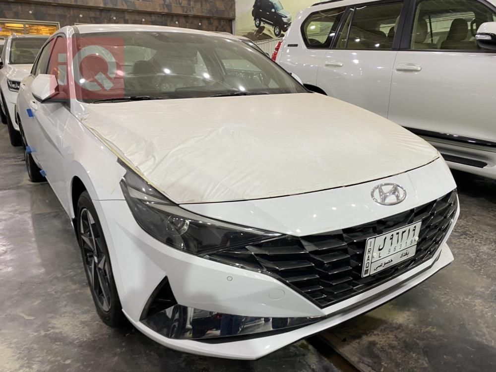 هیوندای ئەلەنترا